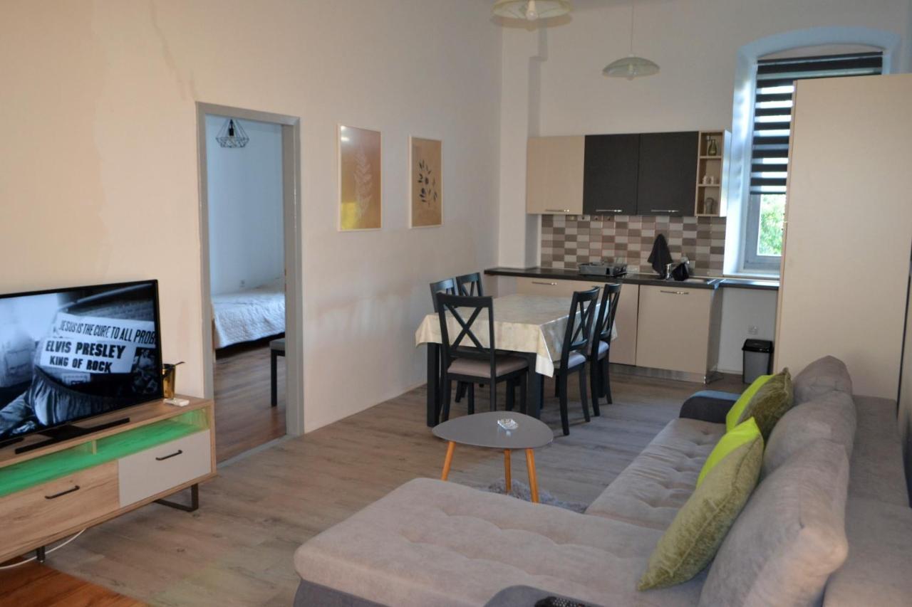 Apartman Volare วอดิยัน ภายนอก รูปภาพ